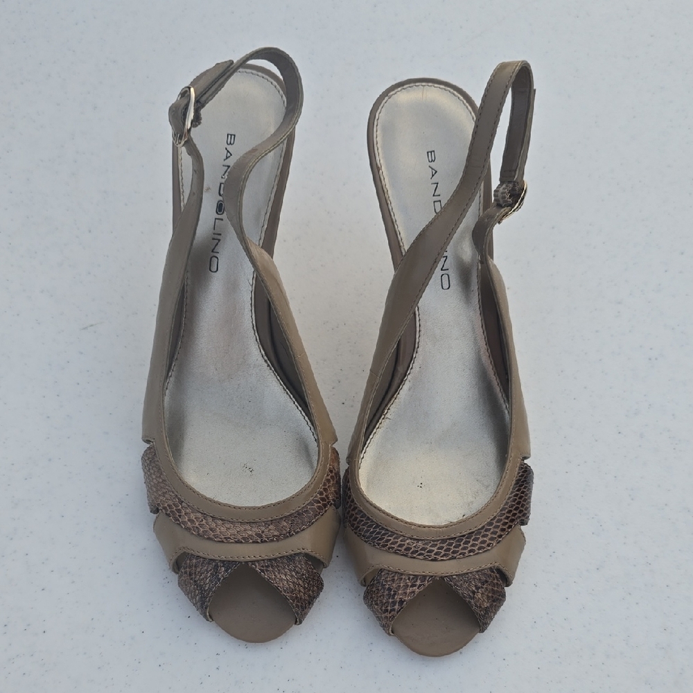 Bandolino Tan Slingback Heels with Peep-Toe Design